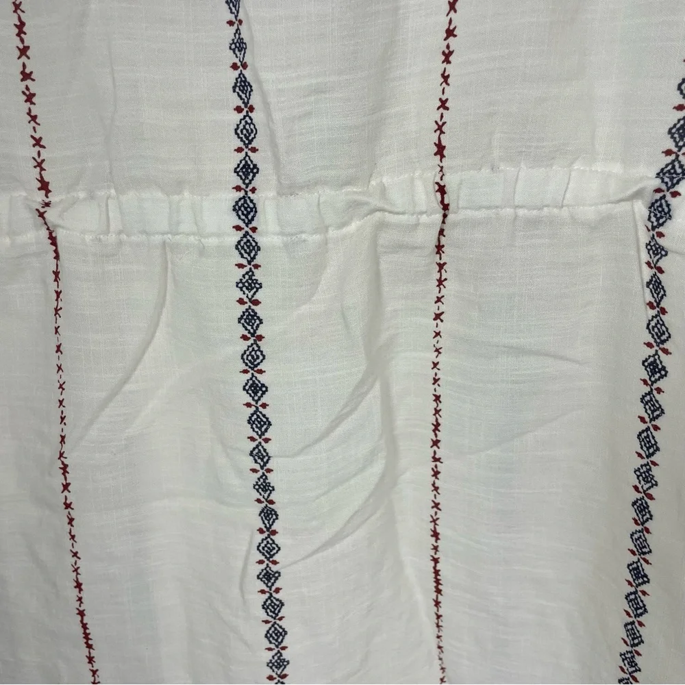 Yak & Yeti Sleeveless White Patterned Dress,‎ S